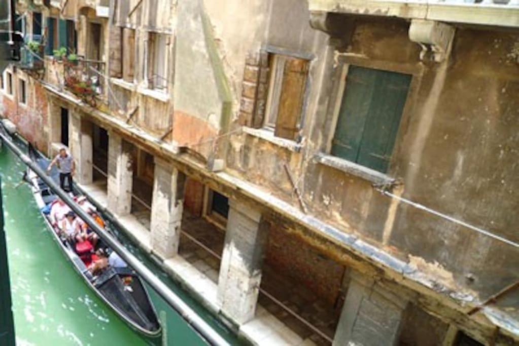 San Marco Charming Apartment With Canal View Benátky Exteriér fotografie